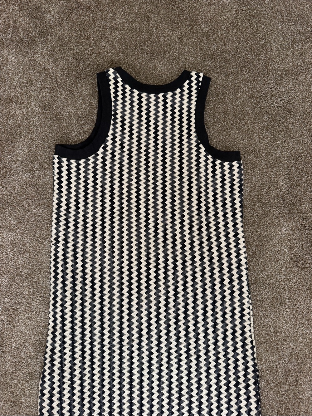LAST CHANCE ☀️ NWOT LOFT Black and White Zigzag Sleeveless Midi Dress - Picture 13 of 14